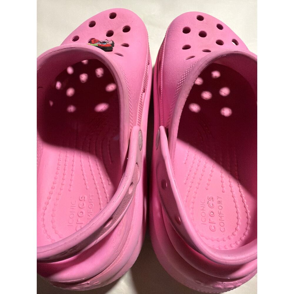 Kids Platform Crocs Size 4 with a Mr. Crabs Jibbitz - Picture 4 of 6